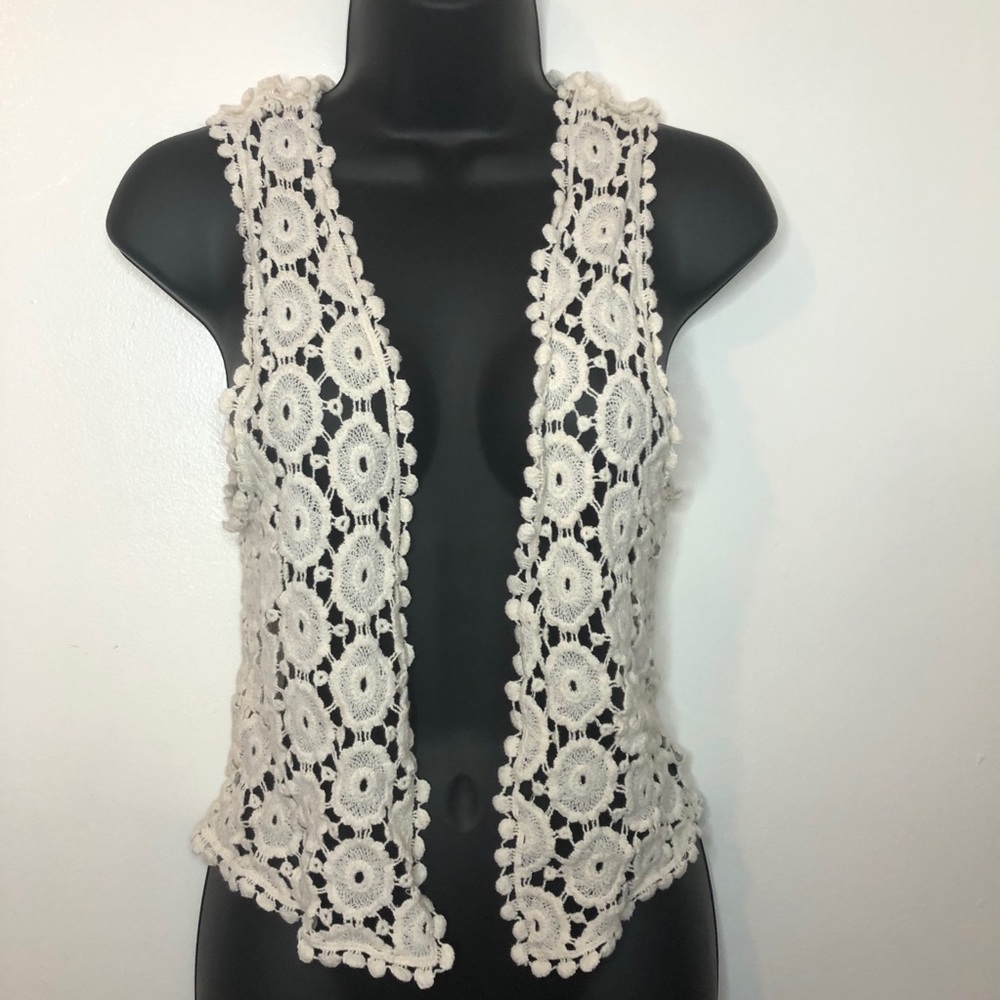 Vest - Picture 2 of 3